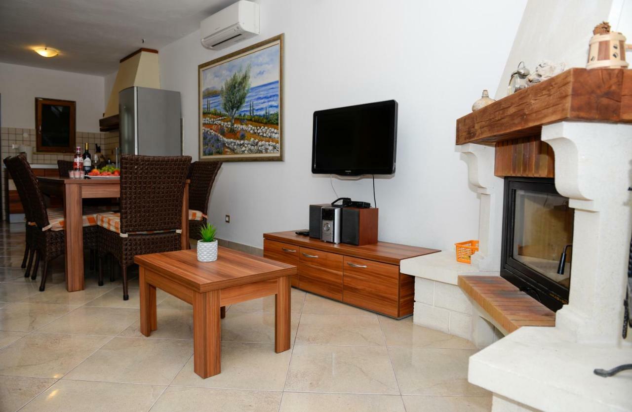 Apartment Markioli Повля Екстериор снимка